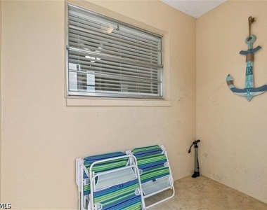 717 95th Avenue N - Photo Thumbnail 5
