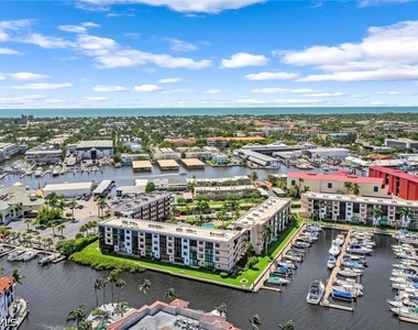 807 River Point Drive - Photo Thumbnail 26