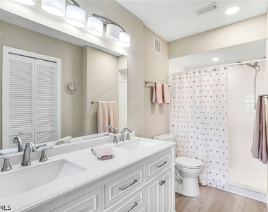 7360 Glenmoor Lane - Photo Thumbnail 7