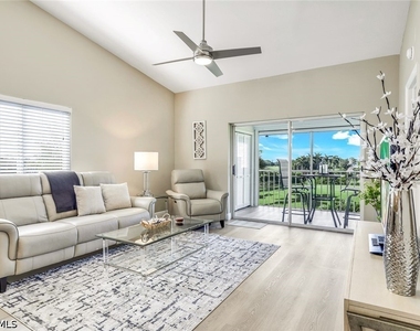 7360 Glenmoor Lane - Photo Thumbnail 2