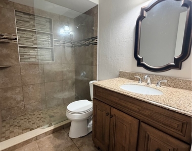 18572 Sarasota Road - Photo Thumbnail 10