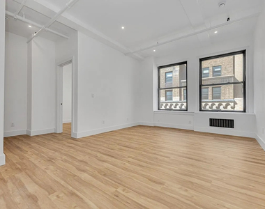 248 West 35th Street - Photo Thumbnail 1
