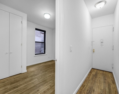 188 Claremont Avenue - Photo Thumbnail 9