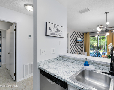 3165 South Street - Photo Thumbnail 9