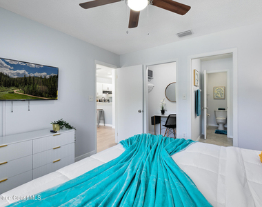 3165 South Street - Photo Thumbnail 13