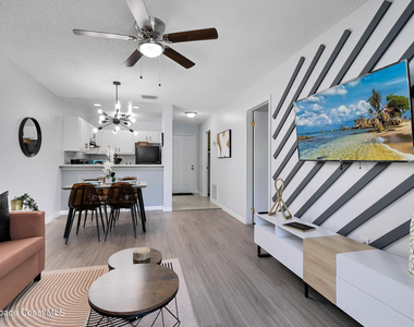3165 South Street - Photo Thumbnail 3