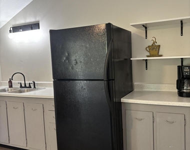 1903 Fletcher Street - Photo Thumbnail 4