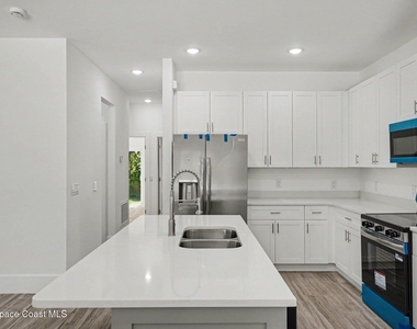 19 Travis Street - Photo Thumbnail 2