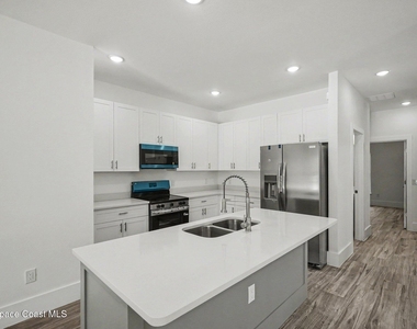 19 Travis Street - Photo Thumbnail 2