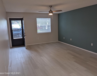 323 Olmstead Drive - Photo Thumbnail 3