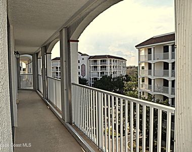 801 Del Rio Way - Photo Thumbnail 11