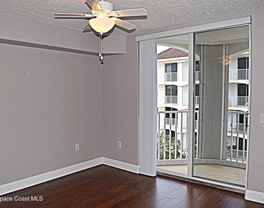 801 Del Rio Way - Photo Thumbnail 13