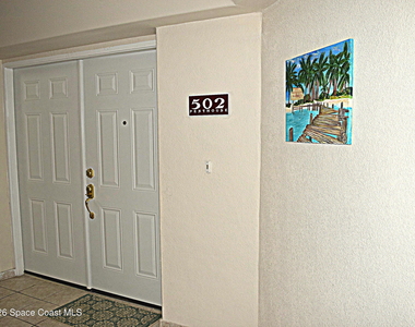 801 Del Rio Way - Photo Thumbnail 17