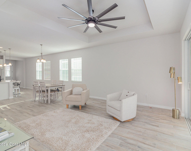 2406 Kamin Drive - Photo Thumbnail 6