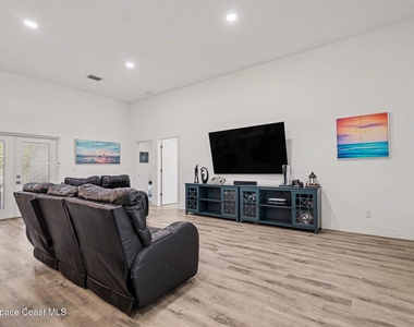 1444 Seeley Circle Nw - Photo Thumbnail 5