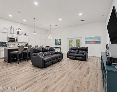 1444 Seeley Circle Nw - Photo Thumbnail 3