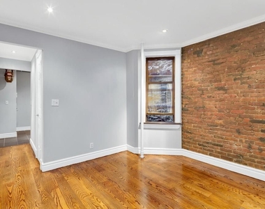 East 23 Street - Photo Thumbnail 2