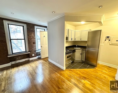 East 13th Street - Photo Thumbnail 2
