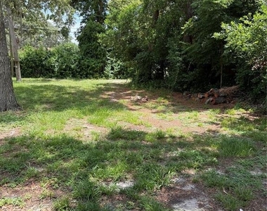 6100 Wyoming Avenue - Photo Thumbnail 12