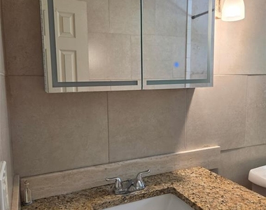 6100 Wyoming Avenue - Photo Thumbnail 2