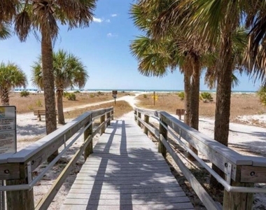 501 E Bay Drive - Photo Thumbnail 30