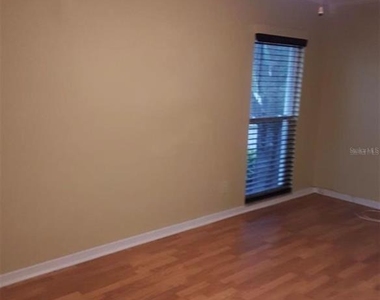 501 E Bay Drive - Photo Thumbnail 8