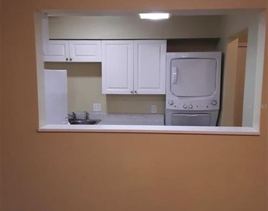501 E Bay Drive - Photo Thumbnail 6