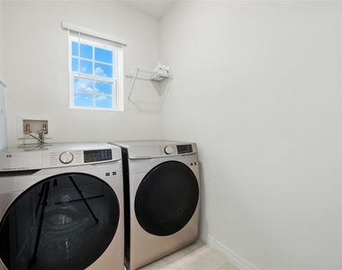 1753 Bent Branch Avenue - Photo Thumbnail 18