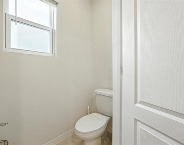 1753 Bent Branch Avenue - Photo Thumbnail 31