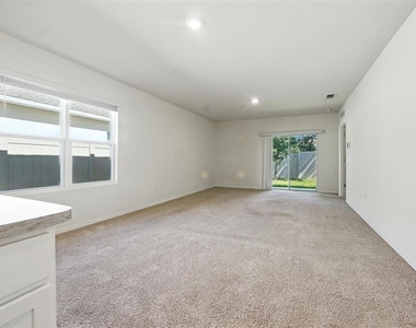 1753 Bent Branch Avenue - Photo Thumbnail 16