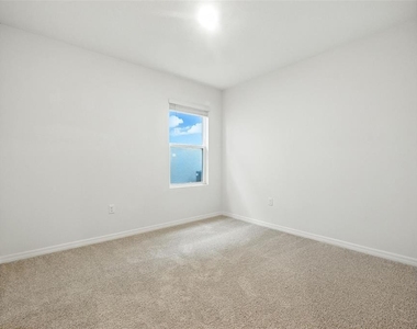 1753 Bent Branch Avenue - Photo Thumbnail 23
