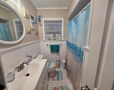 9320 N Elmer Street - Photo Thumbnail 6