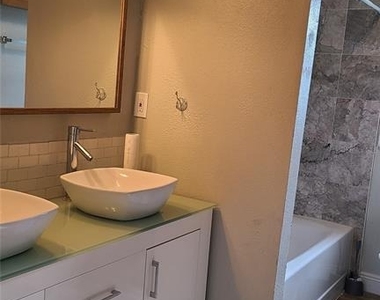 1703 E 29th Avenue - Photo Thumbnail 6
