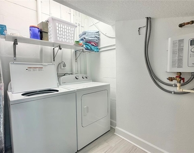 144 Coral Avenue - Photo Thumbnail 27