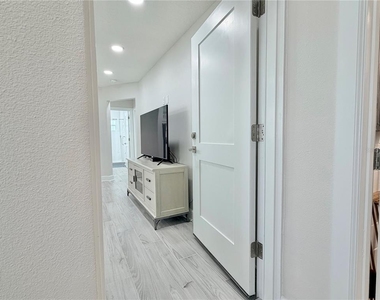 144 Coral Avenue - Photo Thumbnail 28