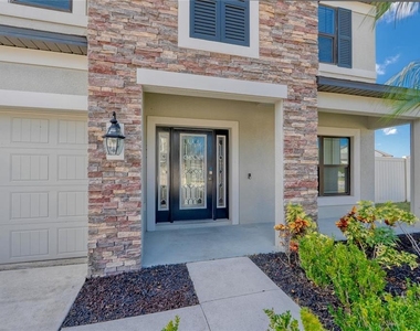 18576 Obregan Drive - Photo Thumbnail 16