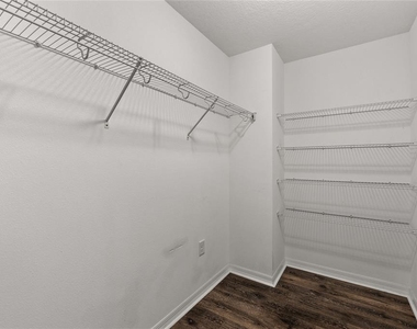 18576 Obregan Drive - Photo Thumbnail 33