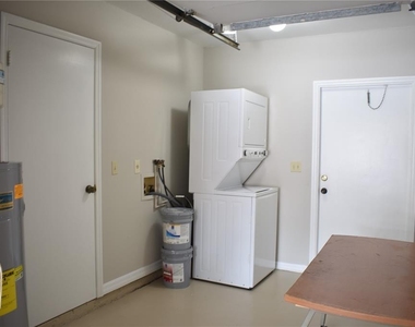 1702 Aura Court - Photo Thumbnail 24