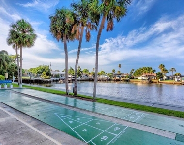 400 64th Avenue - Photo Thumbnail 10
