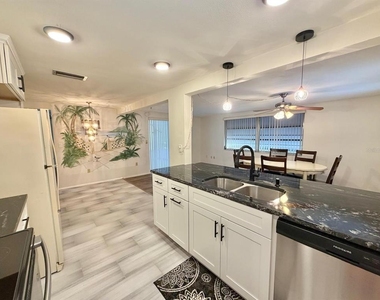 7434 Neva Lane - Photo Thumbnail 5
