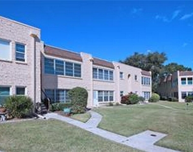 221 Cedarwood Circle - Photo Thumbnail 1