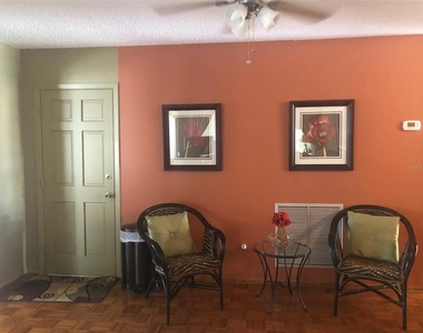 221 Cedarwood Circle - Photo Thumbnail 11