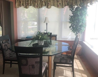 221 Cedarwood Circle - Photo Thumbnail 10