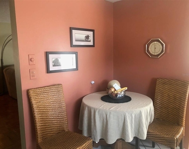 221 Cedarwood Circle - Photo Thumbnail 12