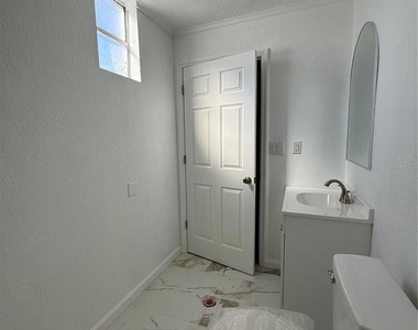 501 Athens Street - Photo Thumbnail 13