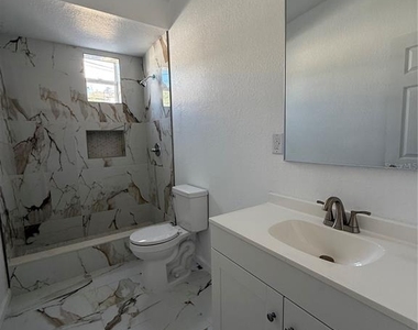 501 Athens Street - Photo Thumbnail 14