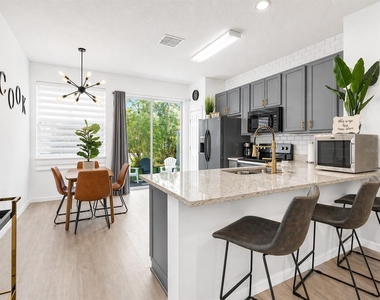 5492 Paradise Cay Circle - Photo Thumbnail 5