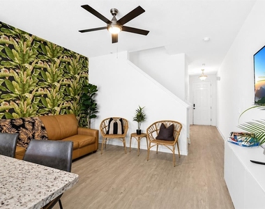 5492 Paradise Cay Circle - Photo Thumbnail 10