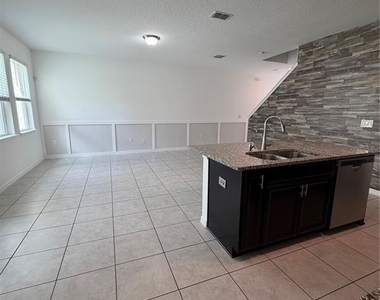 15061 Willow Arbor Circle - Photo Thumbnail 6