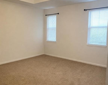 15061 Willow Arbor Circle - Photo Thumbnail 15